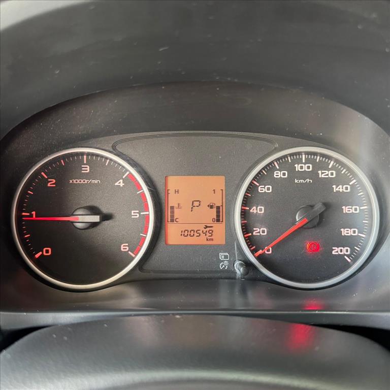 Mitsubishi-L200 TRITON-2.4 16V TURBO DIESEL SPORT GLS CD 4P 4X4 MANUAL