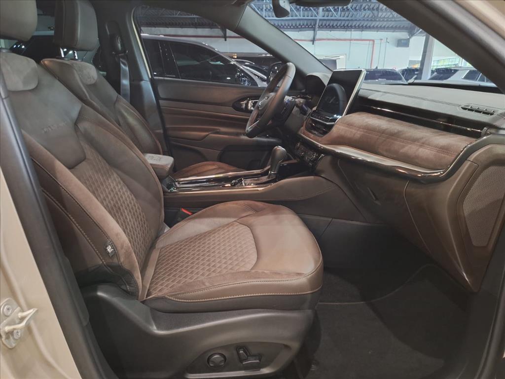 COMMANDER 2.0 HURRICANE 4 TURBO GASOLINA OVERLAND AT912