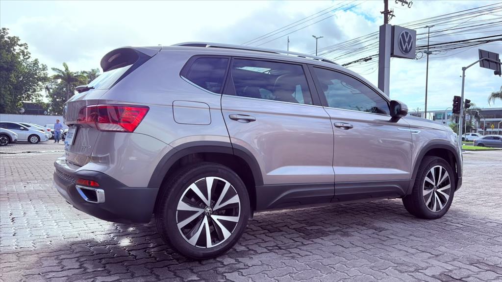 TAOS 1.4 250 TSI TOTAL FLEX HIGHLINE AUTOMÁTICO4