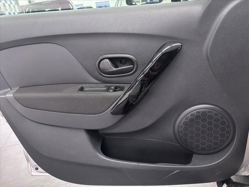 SANDERO 1.0 12V SCE FLEX S EDITION MANUAL16