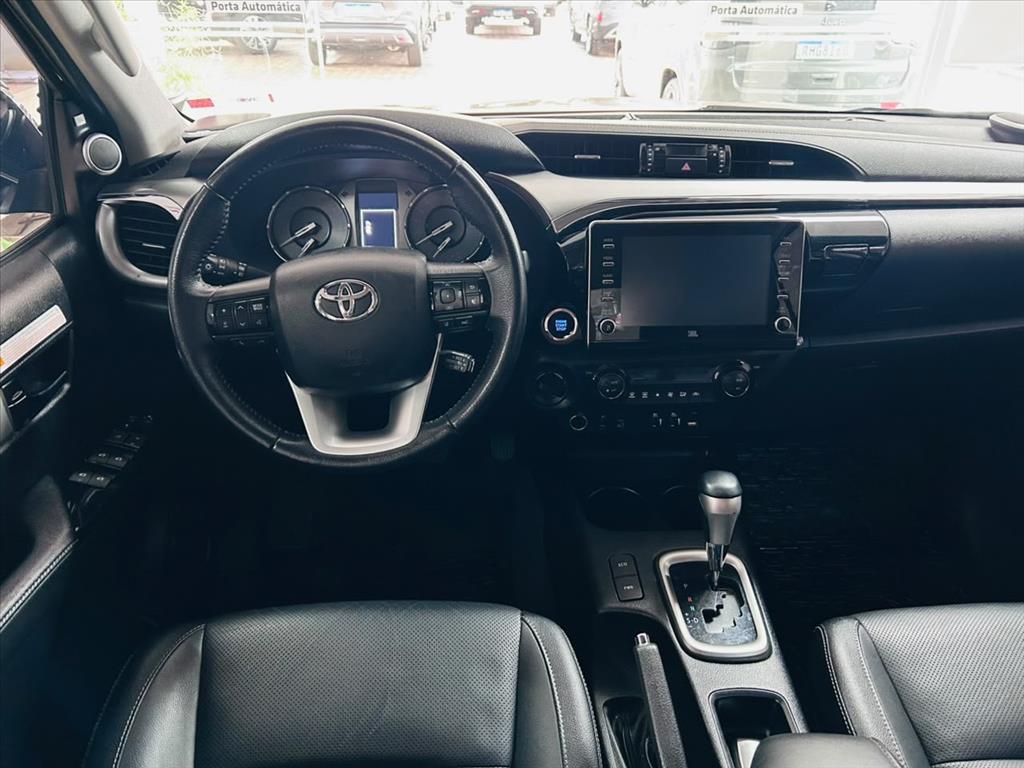 HILUX 2.8 D-4D TURBO DIESEL CD SRX 4X4 AUTOMÁTICO6