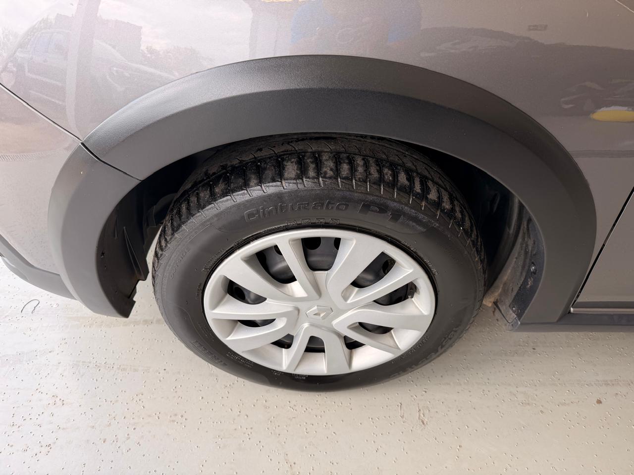 SANDERO 1.0 12V SCE FLEX S EDITION MANUAL6