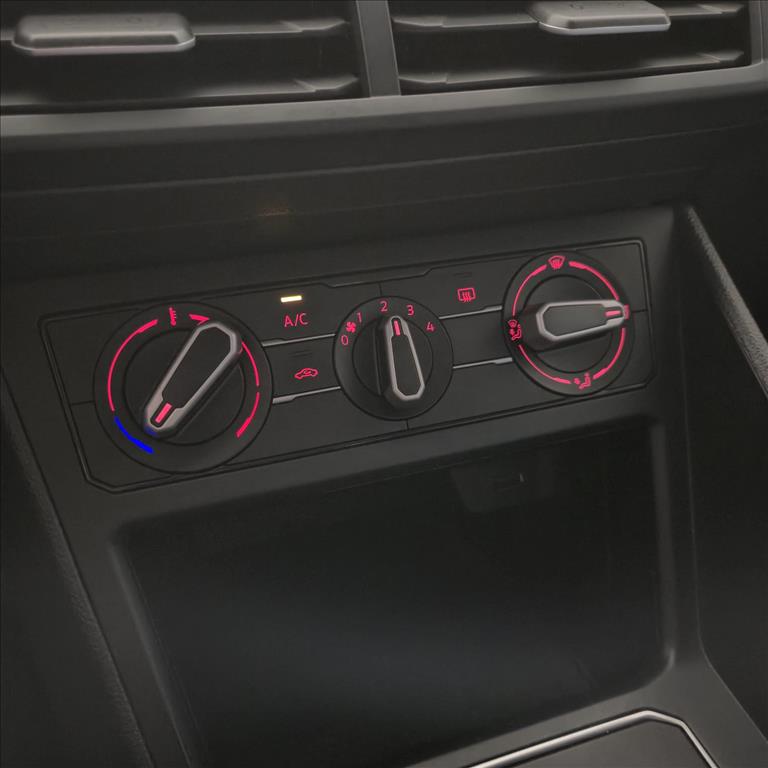 NIVUS 1.0 200 TSI TOTAL FLEX COMFORTLINE AUTOMÁTICO9