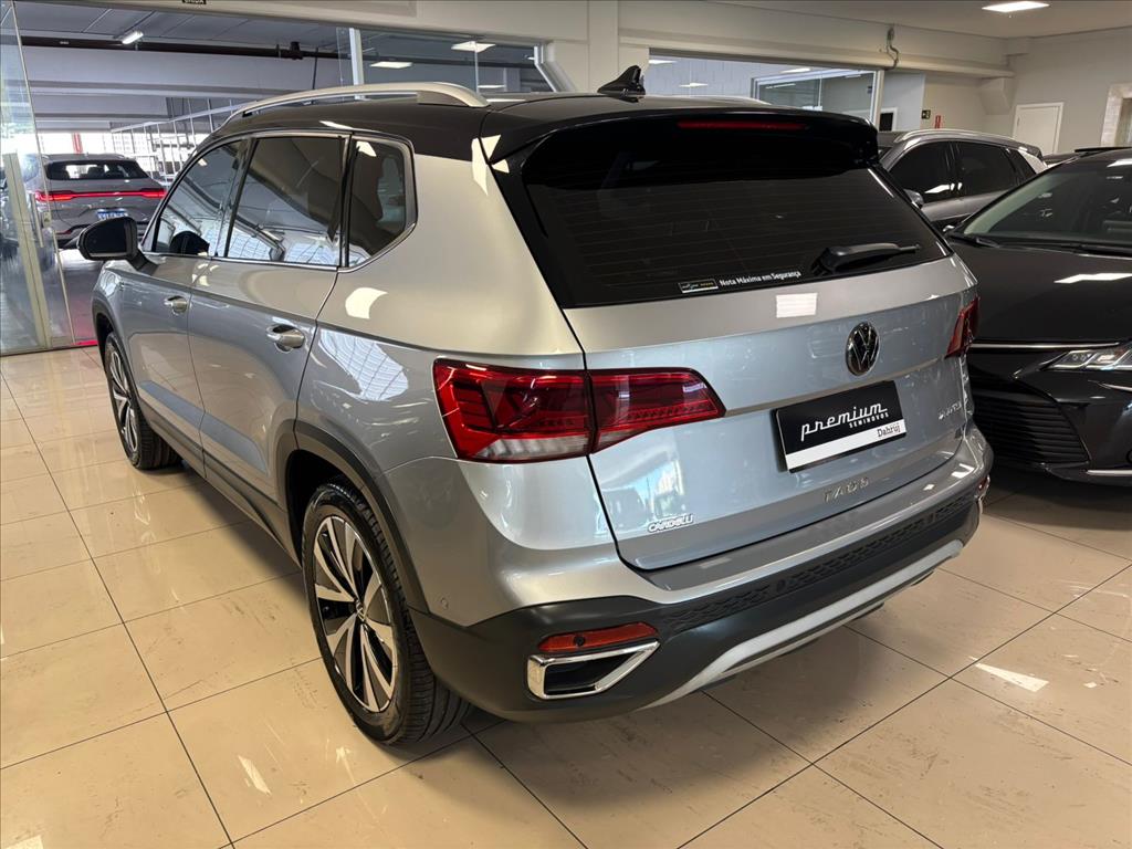 TAOS 1.4 250 TSI TOTAL FLEX HIGHLINE AUTOMÁTICO4