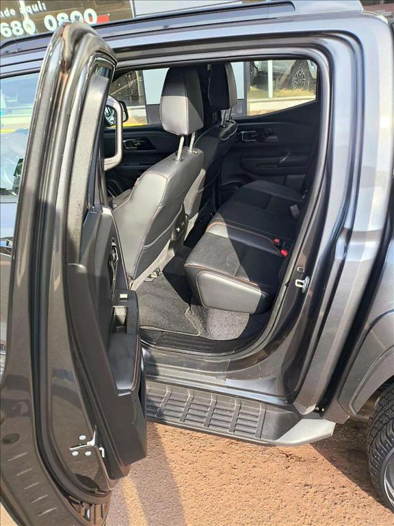 TRITON 2.4 BITURBO DIESEL CD KATANA 4X4 AUTOMÁTICO8