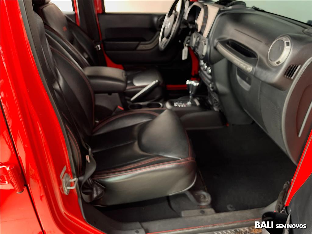 WRANGLER 3.6 UNLIMITED SPORT 4X4 V6 GASOLINA 4P AUTOMÁTICO11