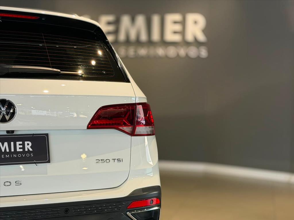 TAOS 1.4 250 TSI TOTAL FLEX HIGHLINE AUTOMÁTICO11