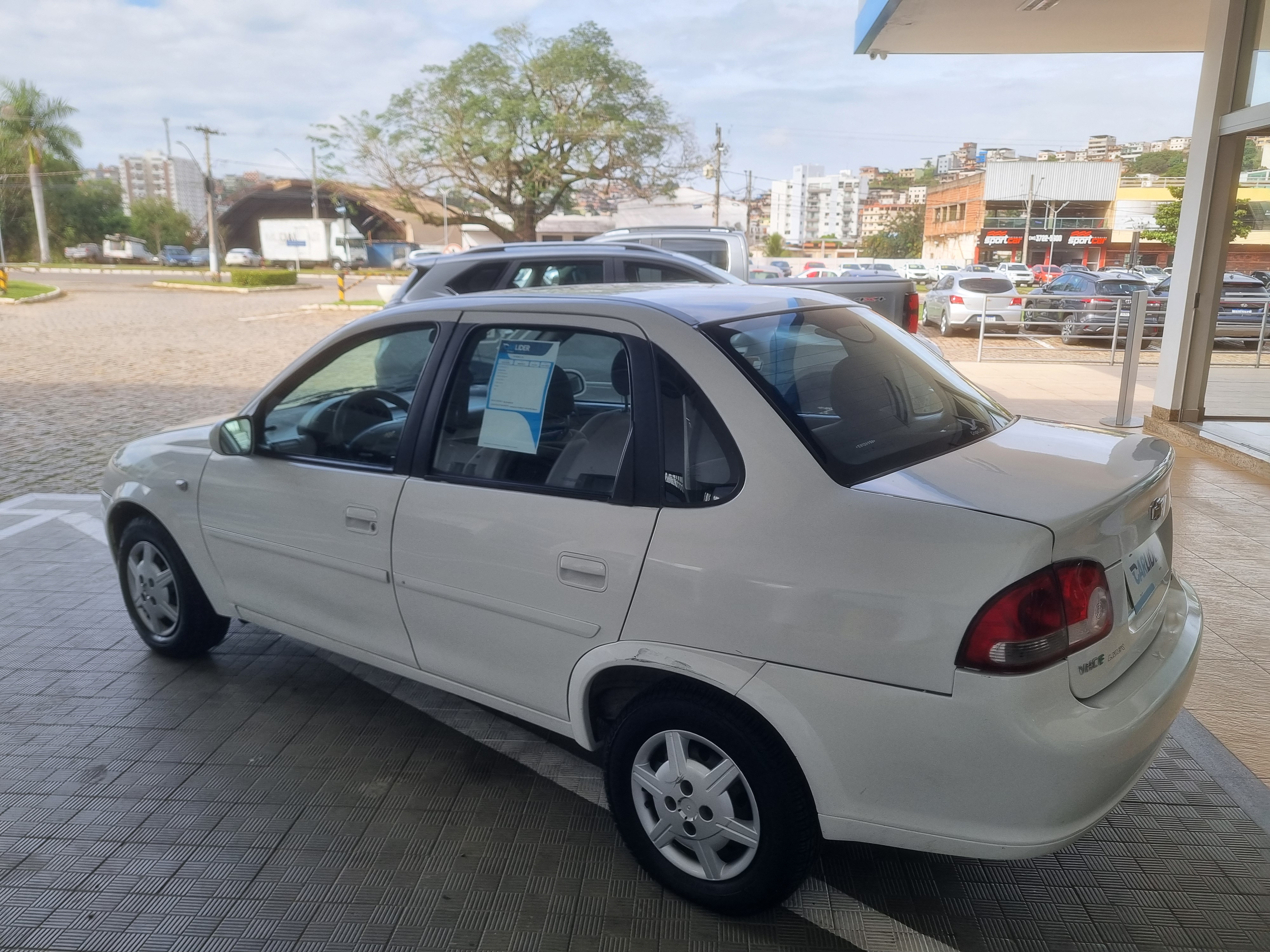 CLASSIC 1.0 MPFI LS 8V FLEX 4P MANUAL1