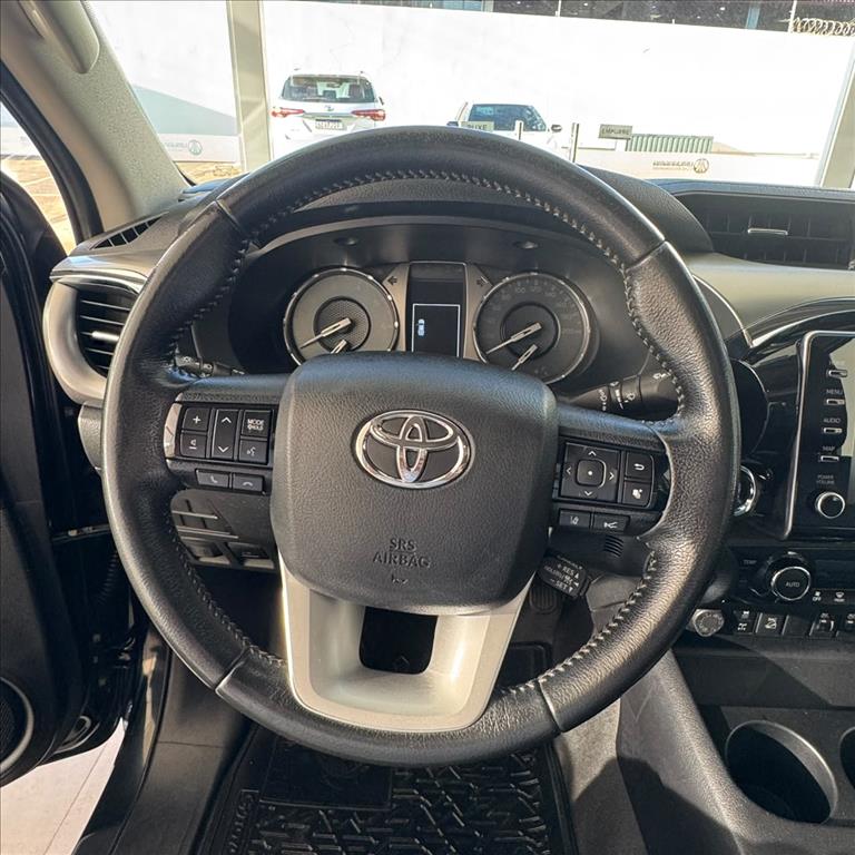 HILUX 2.8 D-4D TURBO DIESEL CD SRX 4X4 AUTOMÁTICO9