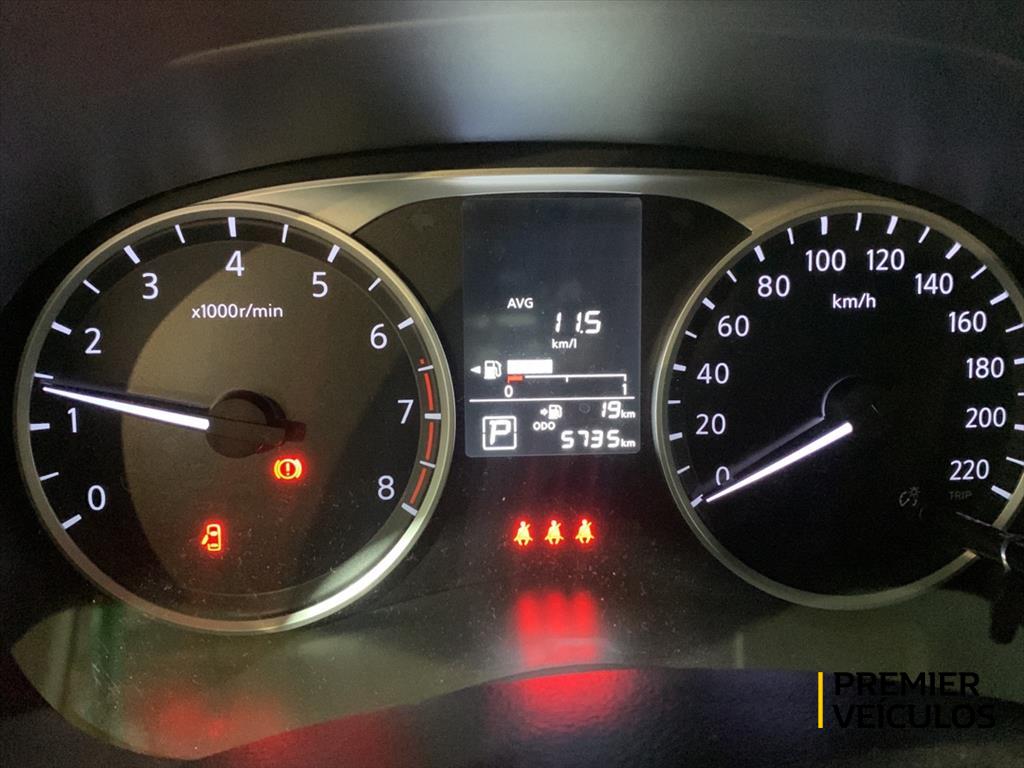 KICKS PLAY 1.6 16V FLEXSTART SENSE XTRONIC5