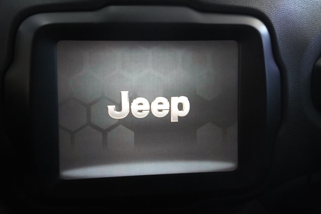 RENEGADE 1.8 16V FLEX LONGITUDE 4P AUTOMÁTICO13