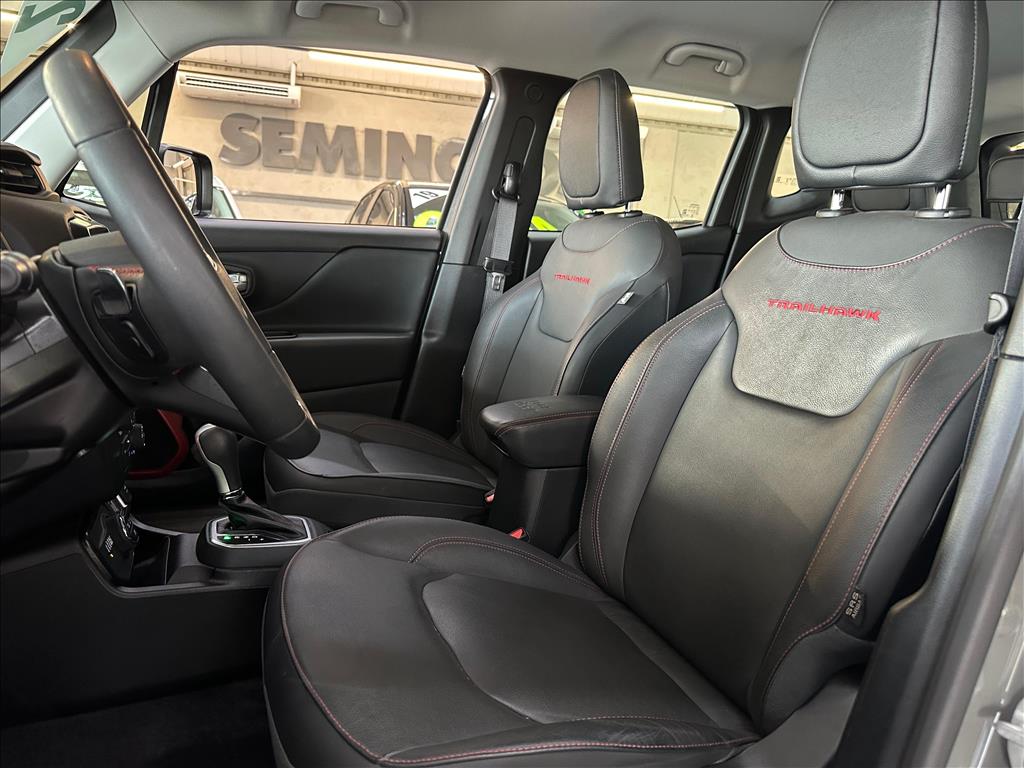 RENEGADE 1.3 T270 TURBO FLEX TRAILHAWK 4X4 AT9