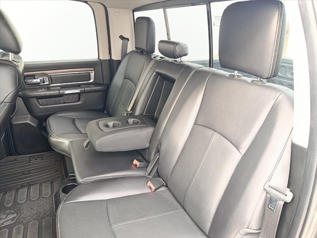 CLASSIC 5.7 V8 GASOLINA LARAMIE CD 4X4 AUTOMÁTICO9