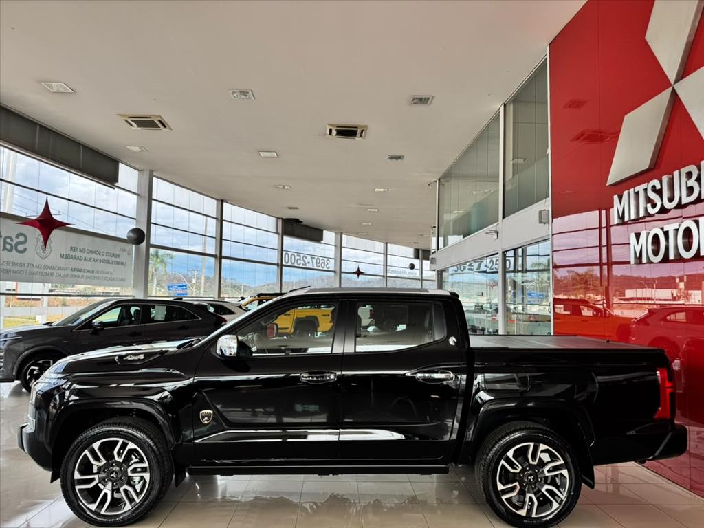 Mitsubishi-TRITON-2.4 BITURBO DIESEL CD TERRA 4X4 AUTOMÁTICO