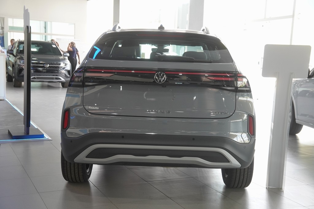 NIVUS 1.0 200 TSI TOTAL FLEX HIGHLINE AUTOMÁTICO4