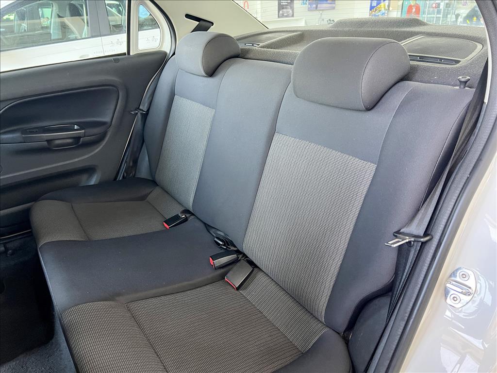 VOYAGE 1.6 MI 8V FLEX 4P MANUAL