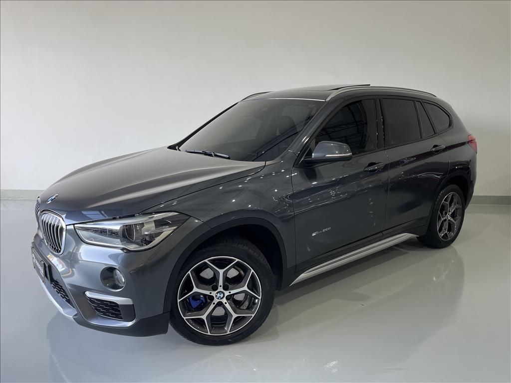 Compre já BMW X1 2.0 16V TURBO ACTIVEFLEX SDRIVE20I X-LINE 4P AUTOMÁTICO 6911814Paraná Veículos Campinas - Veículos novos e seminovos com qualidade e procedência