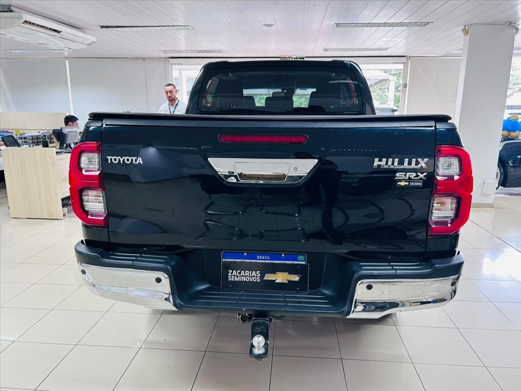 HILUX 2.8 D-4D TURBO DIESEL CD SRX 4X4 AUTOMÁTICO3