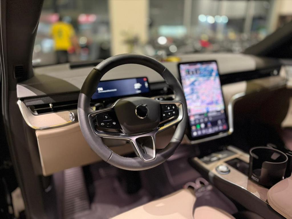 EX90 P8 RECHARGE TWIN ELECTRIC PERFORMANCE ULTRA AWD3