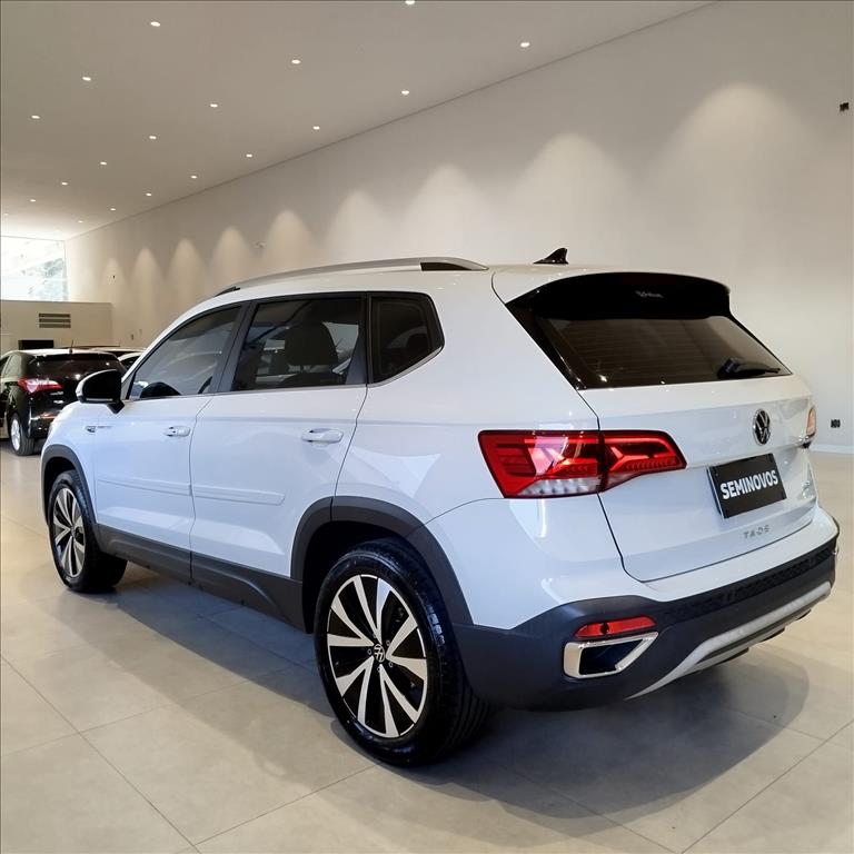 TAOS 1.4 250 TSI TOTAL FLEX HIGHLINE AUTOMÁTICO