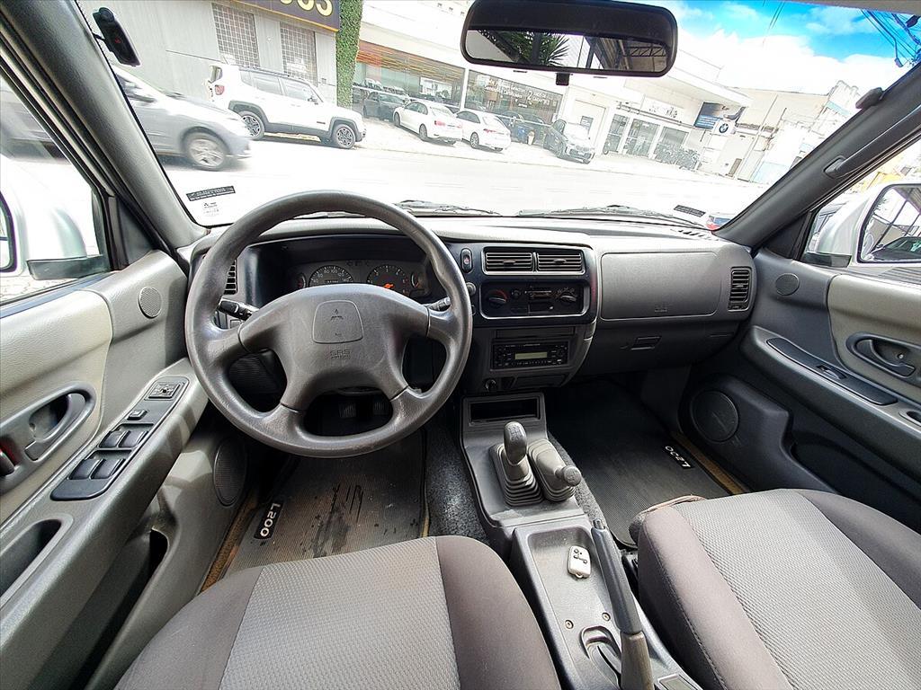 Mitsubishi L200 Outdoor - 2.5 HPE 4X4 CD 8V TURBO INTERCOOLER DIESEL 4P MANUAL