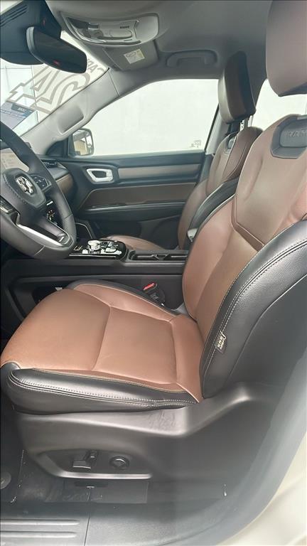 RAMPAGE 2.0 TURBO DIESEL LARAMIE 4X4 AUTOMÁTICO7