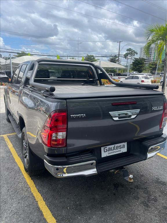 HILUX 2.8 D-4D TURBO DIESEL CD SR 4X4 AUTOMÁTICO5