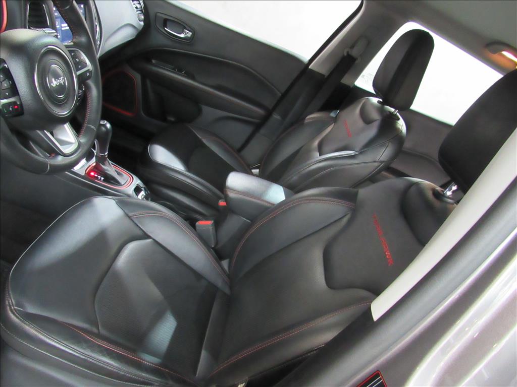 COMPASS 2.0 16V DIESEL TRAILHAWK 4X4 AUTOMÁTICO10 COMPASS 2.0 16V DIESEL TRAILHAWK 4X4 AUTOMÁTICO10