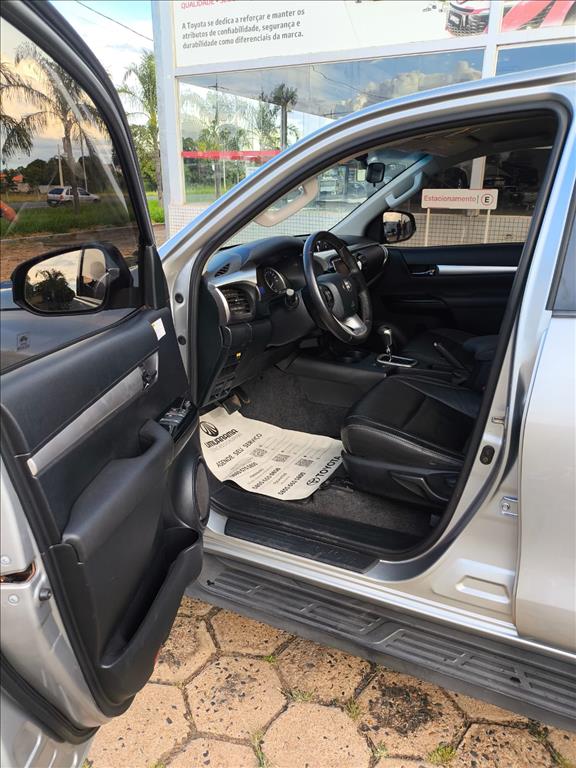 HILUX 2.8 SR 4X4 CD 16V DIESEL 4P AUTOMÁTICO10