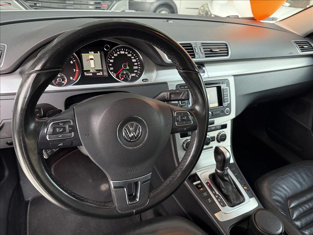 Volkswagen Passat Variant - 2.0 TSI 16V 211CV GASOLINA 4P AUTOMÁTICO