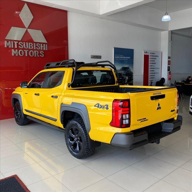 Mitsubishi-TRITON-2.4 BITURBO DIESEL CD KATANA 4X4 AUTOMÁTICO