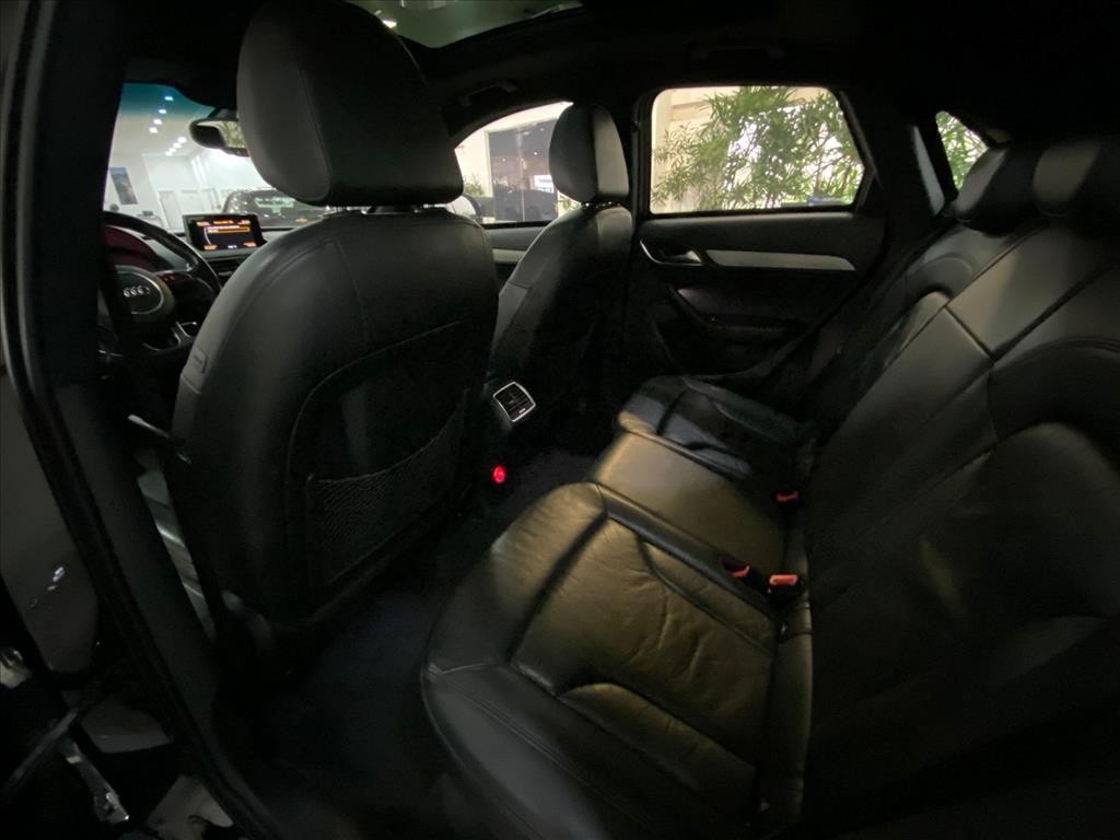 Q3 2.0 TFSI AMBIENTE QUATTRO 4P GASOLINA S TRONIC