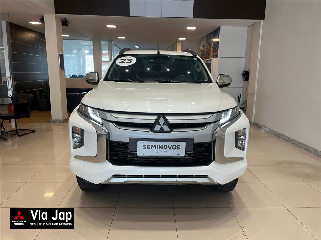 Mitsubishi-L200 TRITON-2.4 16V TURBO DIESEL SPORT HPE CD 4P 4X4 AUTOMÁTICO