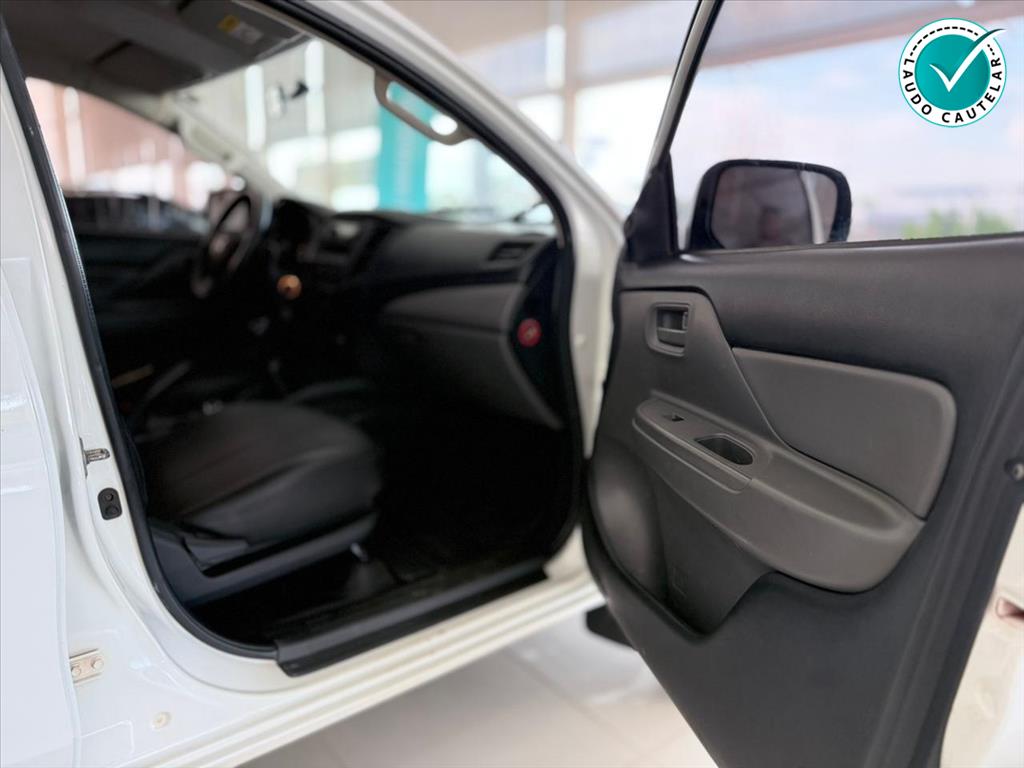 L200 TRITON 2.4 16V TURBO DIESEL SPORT GLS CD 4P 4X4 AUTOMÁTICO12