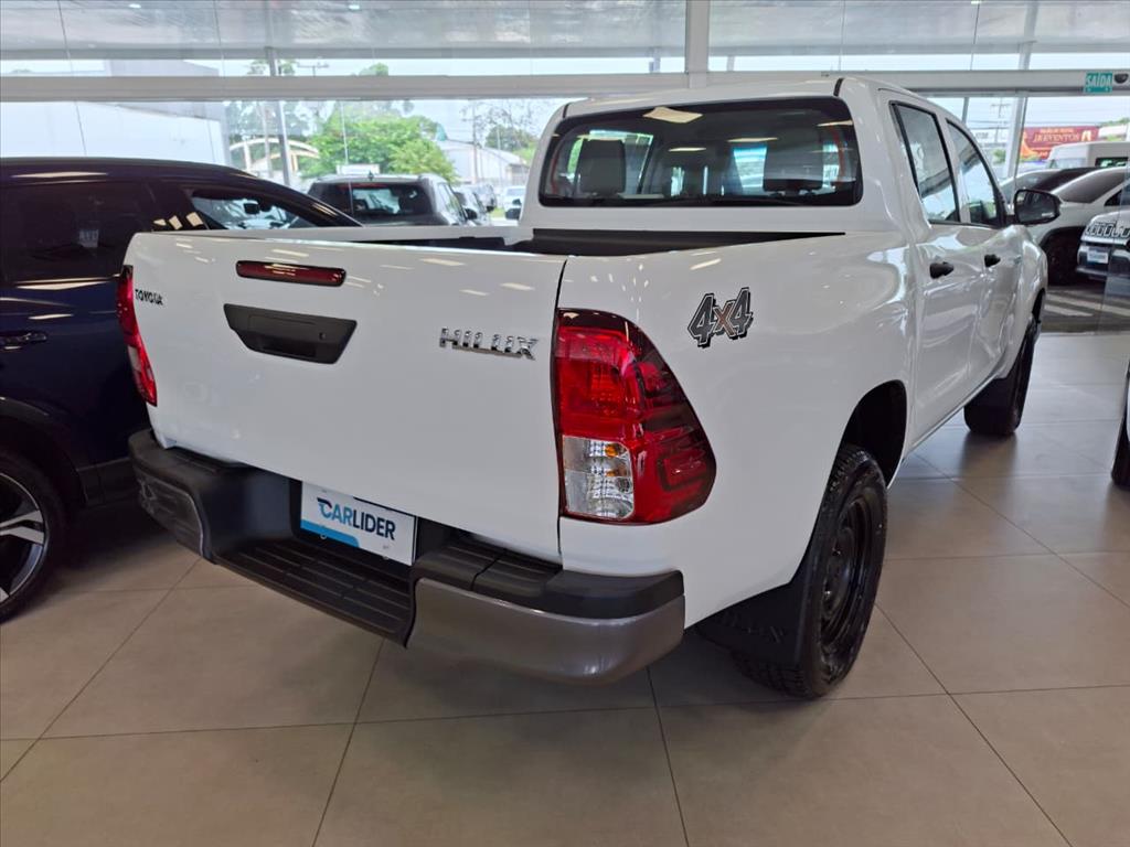 HILUX 2.8 D-4D TURBO DIESEL CD POWER PACK 4X4 AUTOMÁTICO5