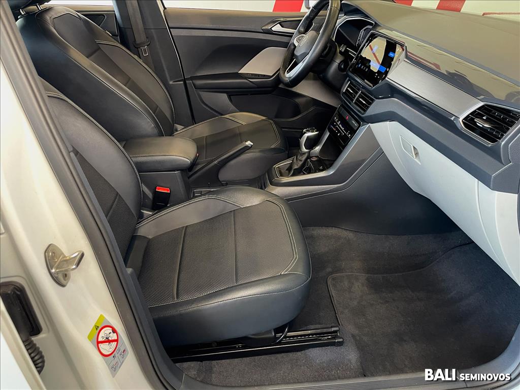 T-CROSS 1.4 250 TSI TOTAL FLEX HIGHLINE AUTOMÁTICO13