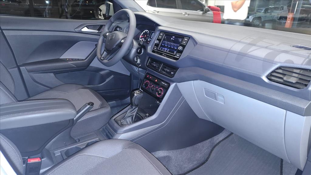 T-CROSS 1.0 200 TSI TOTAL FLEX SENSE AUTOMÁTICO10