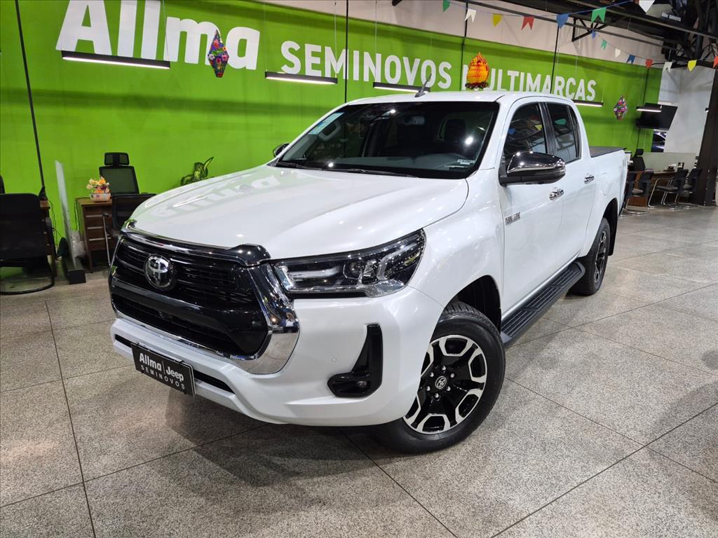 HILUX 2.8 D-4D TURBO DIESEL CD SRX 4X4 AUTOMÁTICO