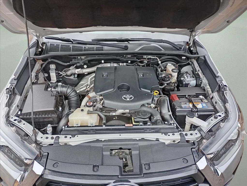 HILUX 2.8 D-4D TURBO DIESEL CD GR-S 4X4 AUTOMÁTICO10
