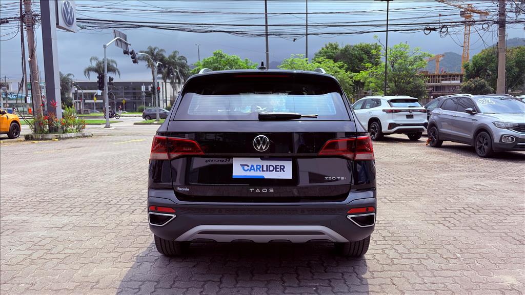 TAOS 1.4 250 TSI TOTAL FLEX HIGHLINE AUTOMÁTICO3