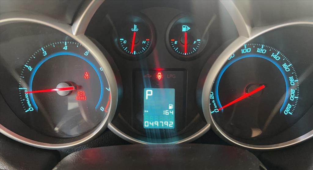GM - Chevrolet-CRUZE-1.8 LT 16V FLEX 4P MANUAL