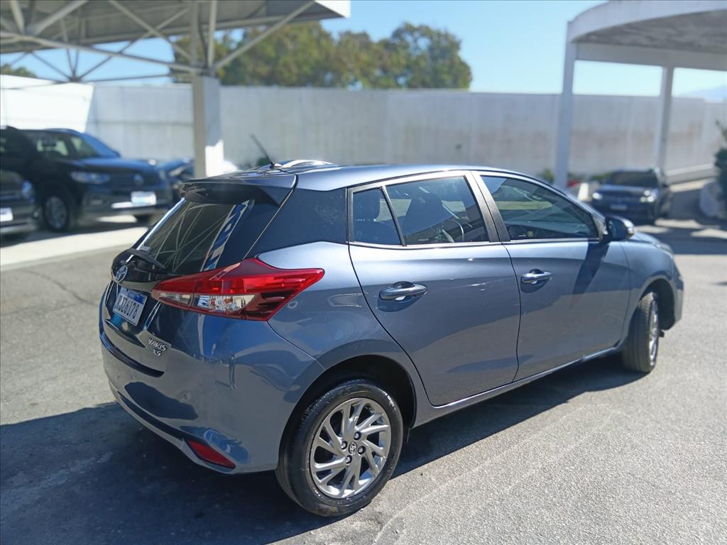 YARIS 1.5 16V FLEX SEDAN XS CONNECT MULTIDRIVE2