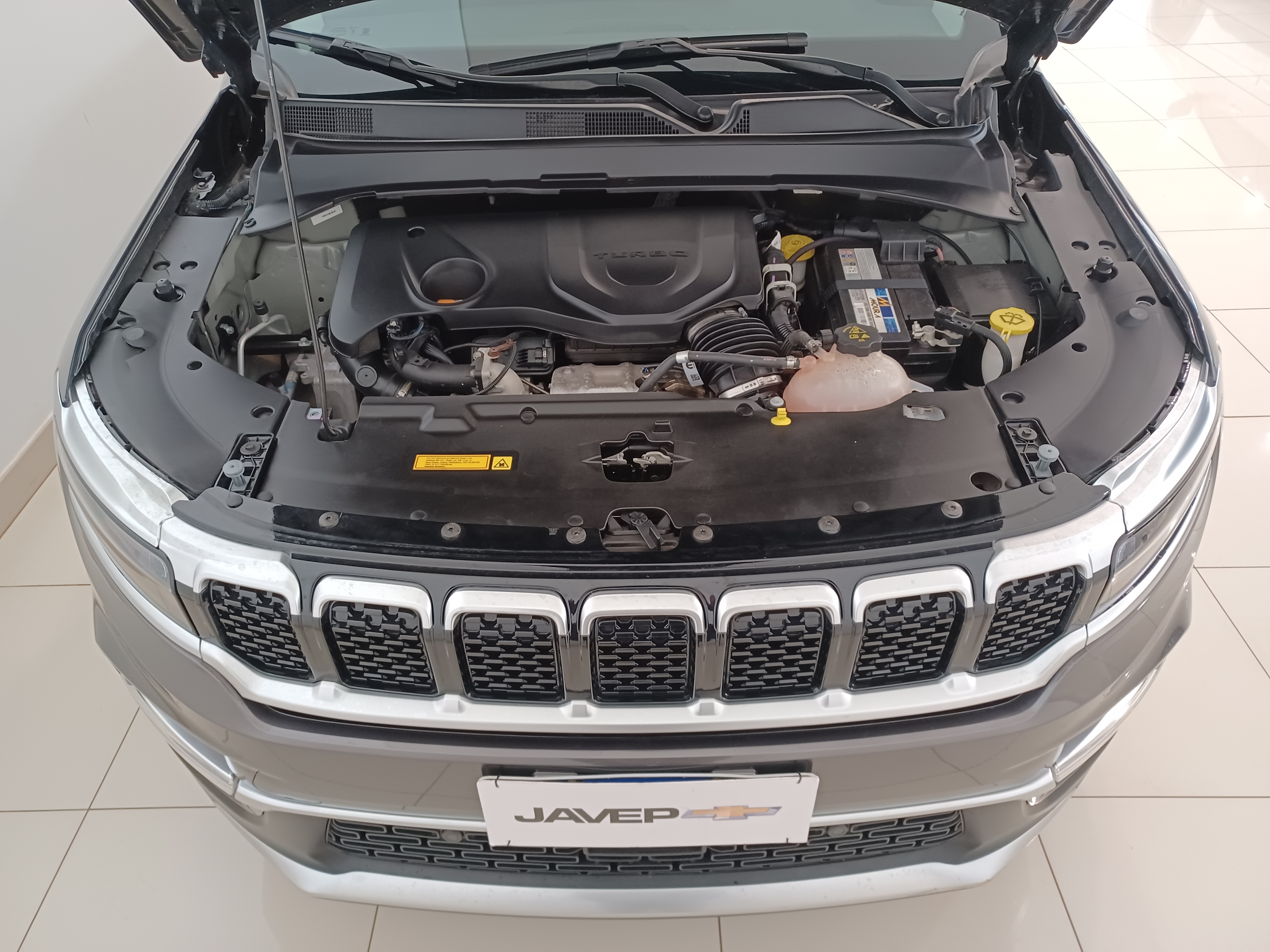 Jeep-COMMANDER-1.3 T270 TURBO FLEX LIMITED AT6