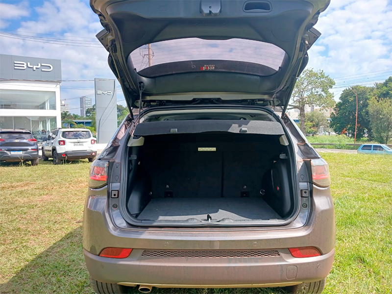 COMPASS 2.0 TD350 TURBO DIESEL LIMITED AT94