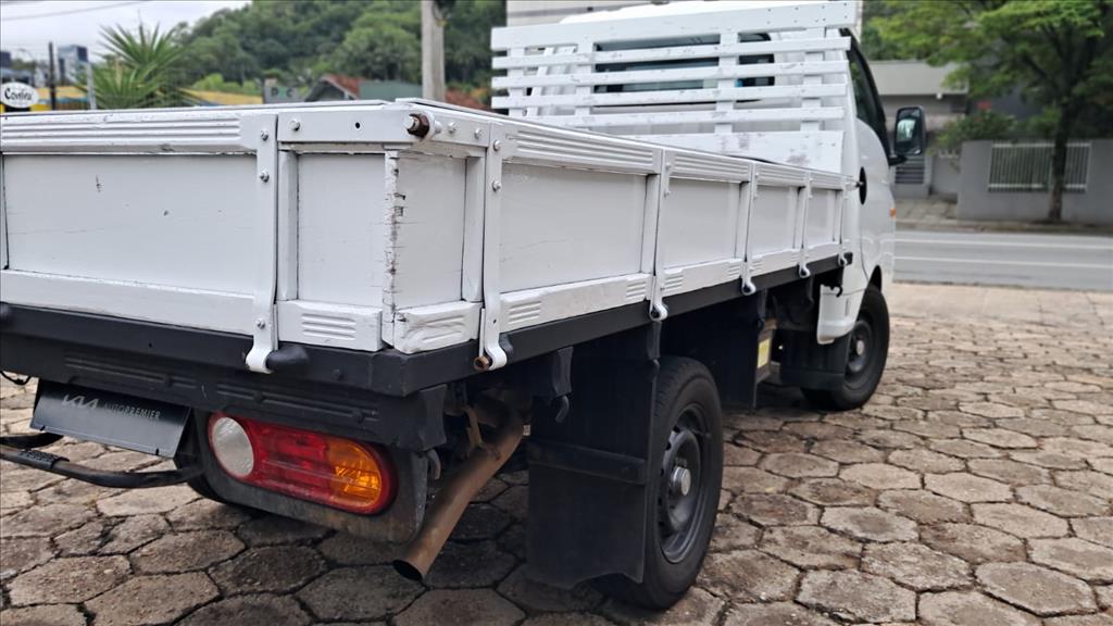 HR 2.5 LONGO SEM CAÇAMBA 4X2 16V 130CV TURBO INTERCOOLER DIESEL 2P MANUAL10