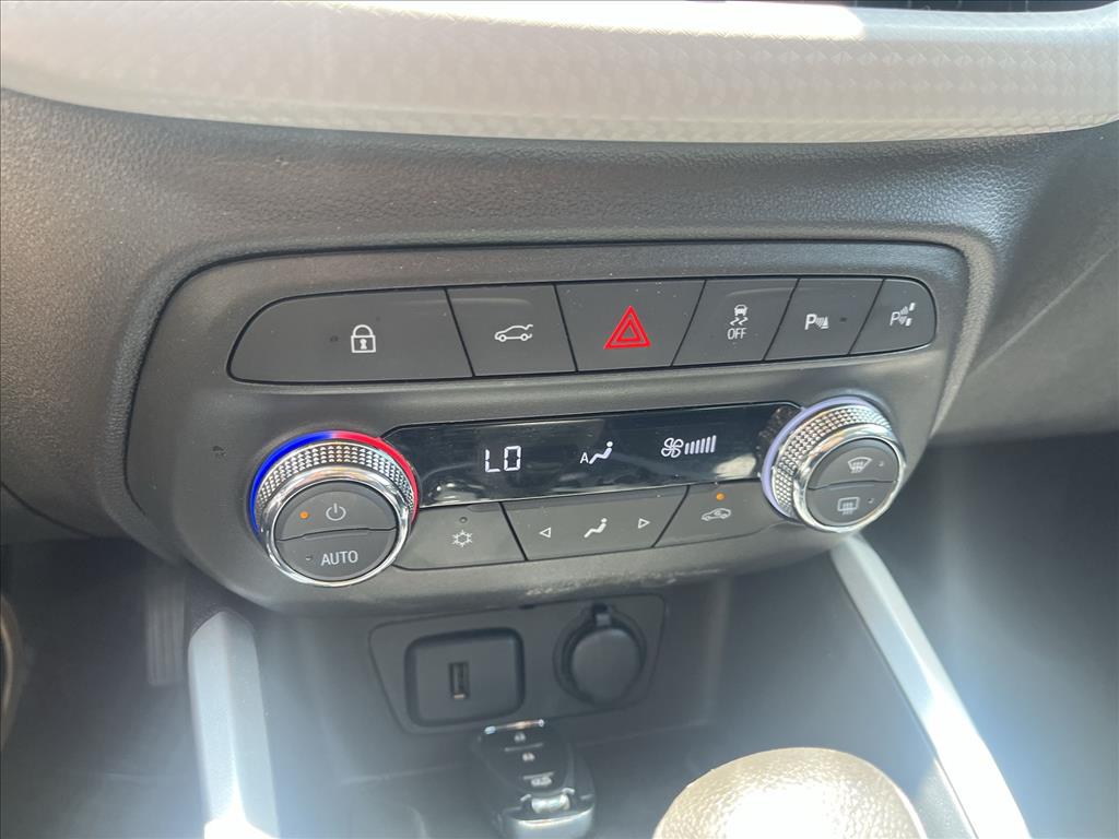 ONIX PLUS 1.0 TURBO FLEX PREMIER AUTOMÁTICO8