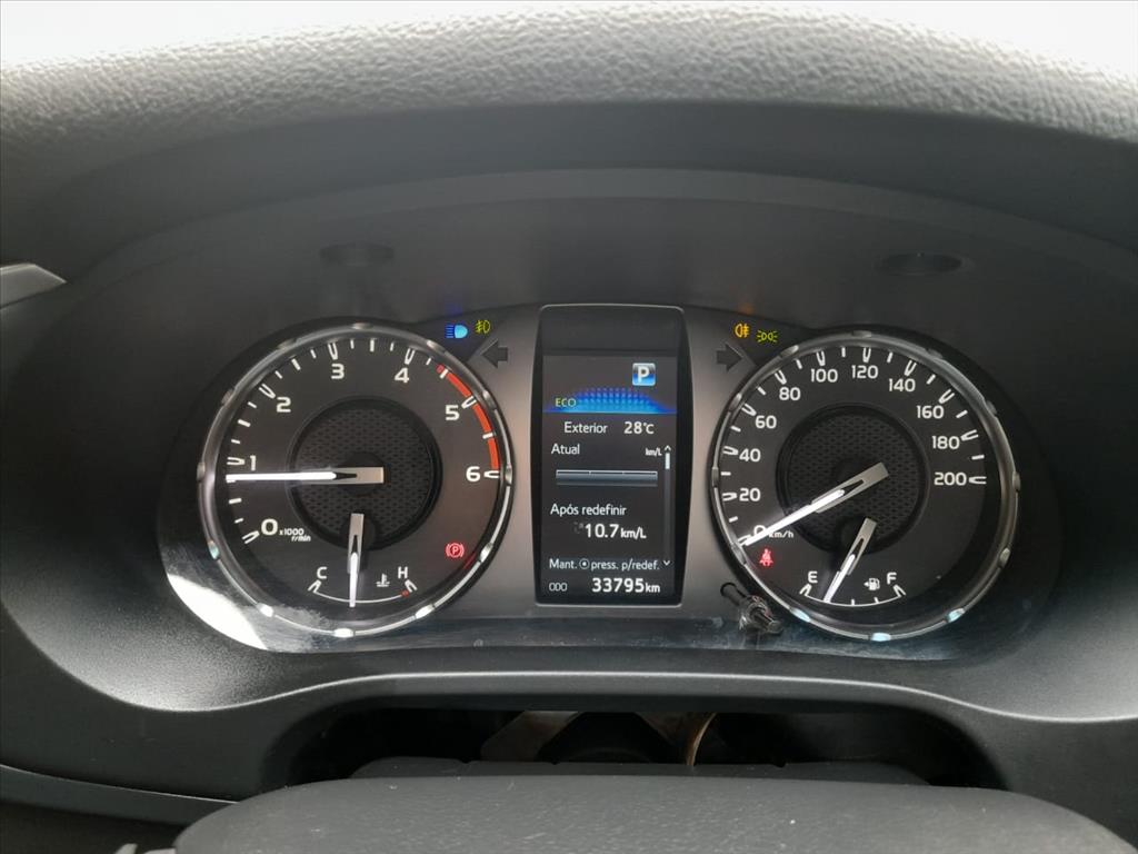 HILUX 2.8 D-4D TURBO DIESEL CD SRV 4X4 AUTOMÁTICO6