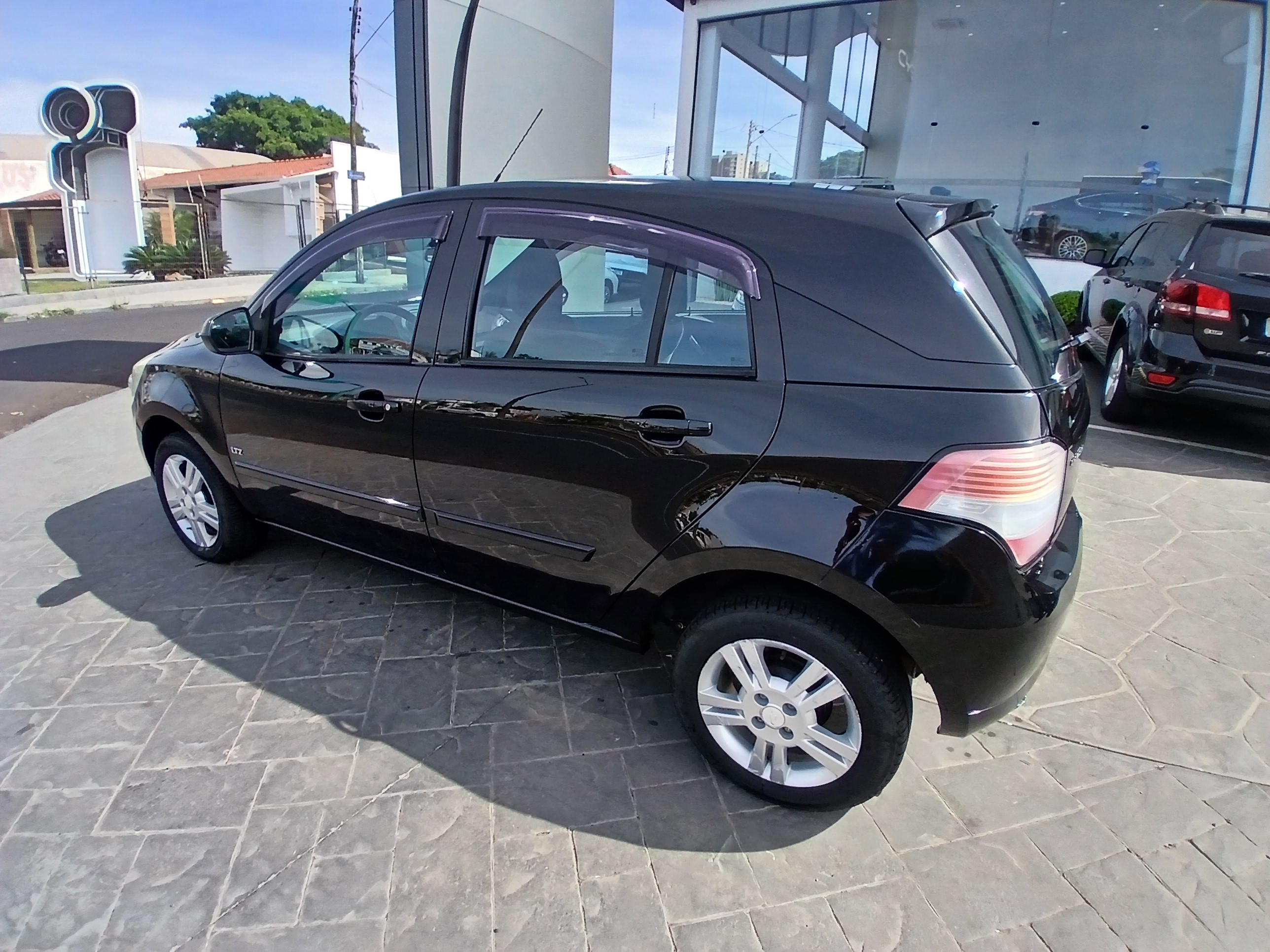 AGILE 1.4 MPFI LTZ 8V FLEX 4P MANUAL4