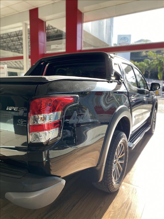 L200 TRITON 2.4 16V TURBO DIESEL SPORT HPE-S CD 4P 4X4 AUTOMÁTICO L200 TRITON 2.4 16V TURBO DIESEL SPORT HPE-S CD 4P 4X4 AUTOMÁTICO