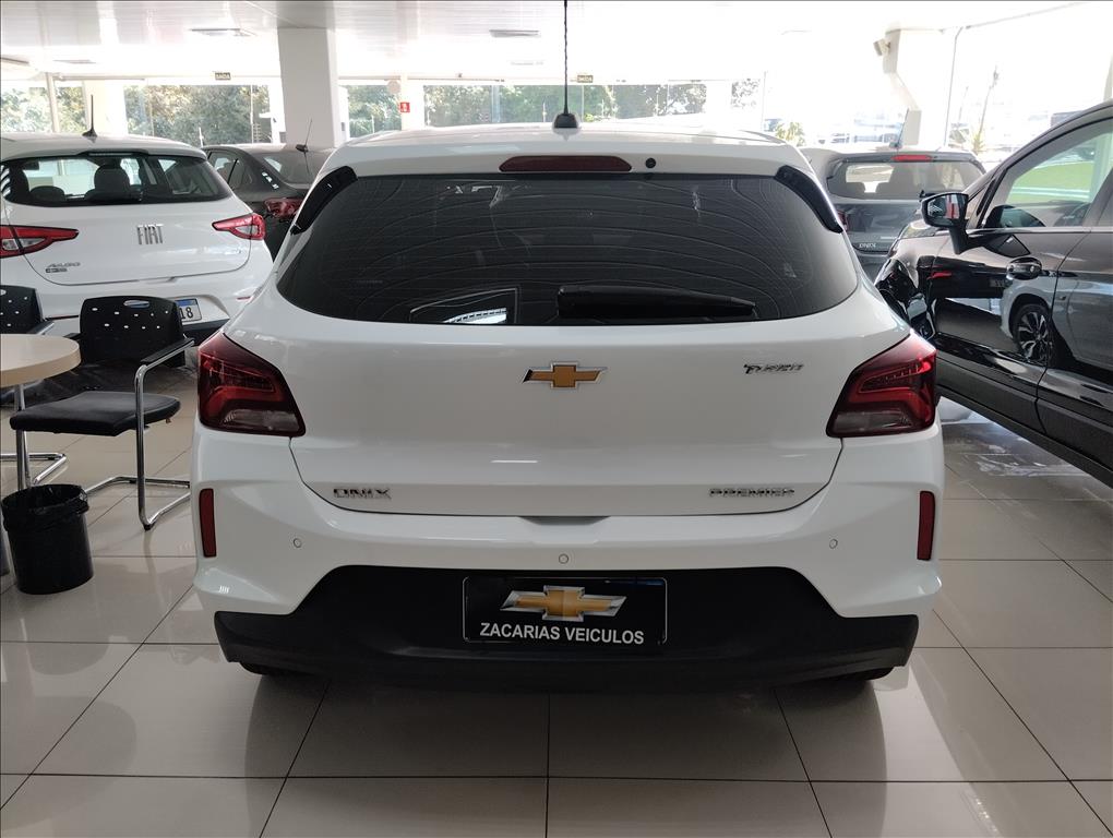 ONIX 1.0 TURBO FLEX PREMIER AUTOMÁTICO4